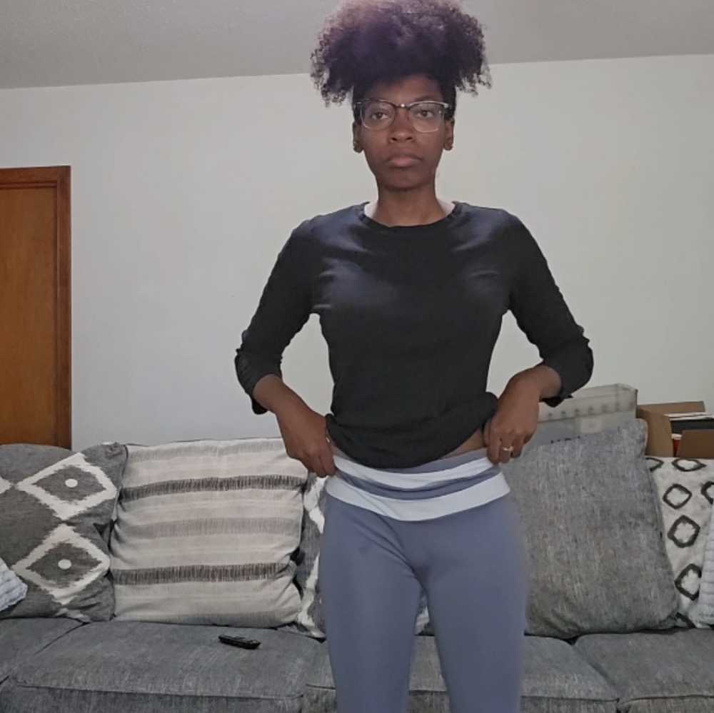 S Gray & White trimmed leggings
